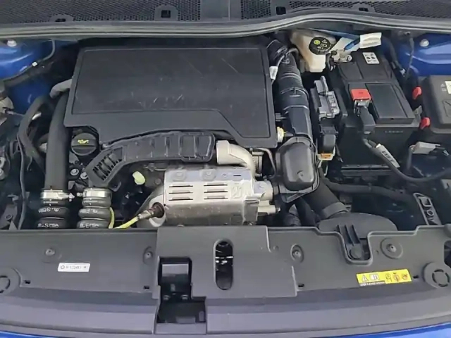 Opel Corsa 1.2 turbo 100 ch bvm6 — photo 15