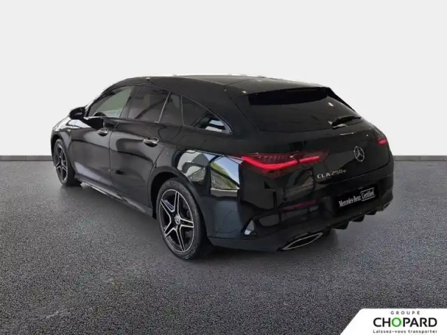 Mercedes Cla shooting brake 250 e hybrid eq 8g-dct — photo 7