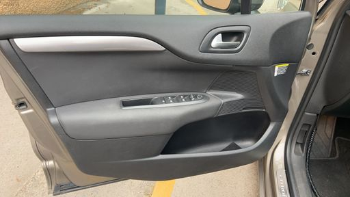 Citroen C4 TPMR 1.6 BlueHDi 120 - Millenium – 2017 – 118900 km – Diesel – Boîte Automatique — photo 46