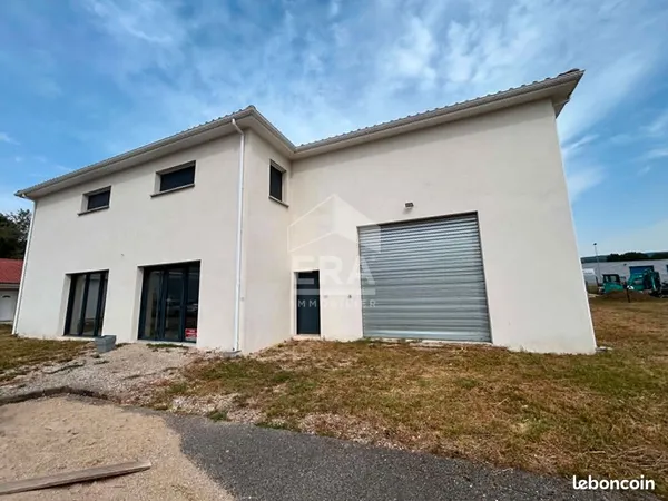 Local 435 m² AMBRONAY