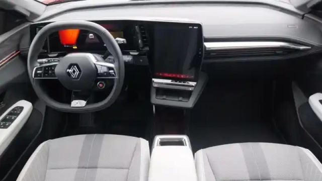Renault Scenic e-tech électrique 220 ch grande autonomie — photo 9