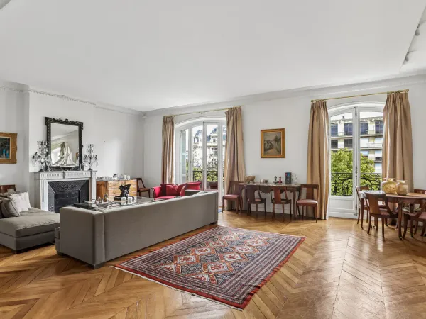 Georges Mandel - Appartement 4 chambres en étage elevé