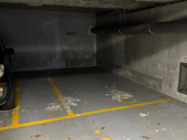 Parking 13 m²