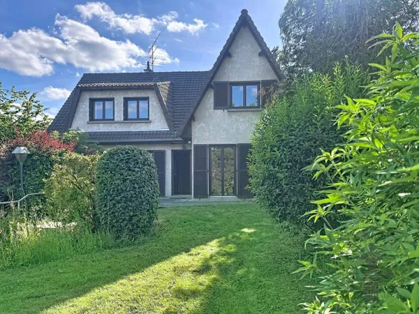 Maison 8 pièces 158 m²