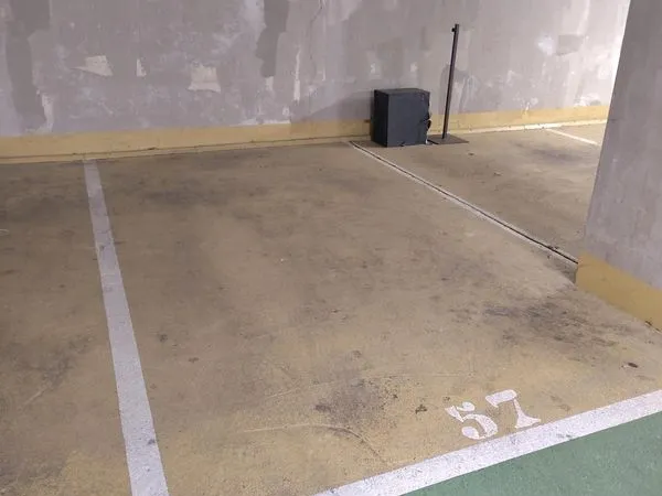 1 place de parking souterrain
