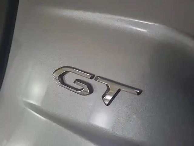 Peugeot 208 puretech 130 s&amp;s eat8 — photo 34