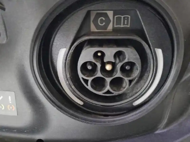 Peugeot 308 phev 180 e-eat8 — photo 53