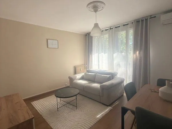 Bel appartement meublé climatisé