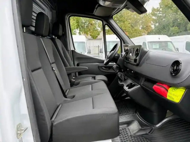 Mercedes Sprinter 317 cdi fourgon 43s l3h2 14m3 — photo 23