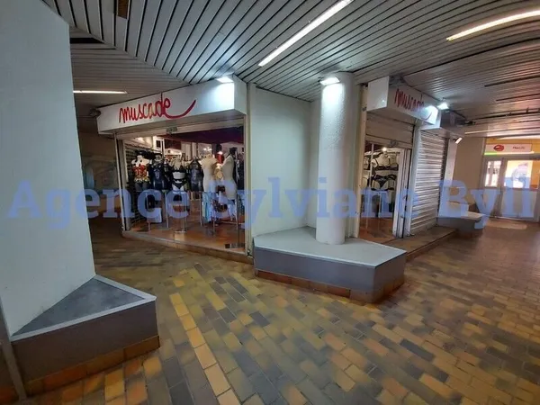 Magasin (Vêtements, Chaussures, etc.)