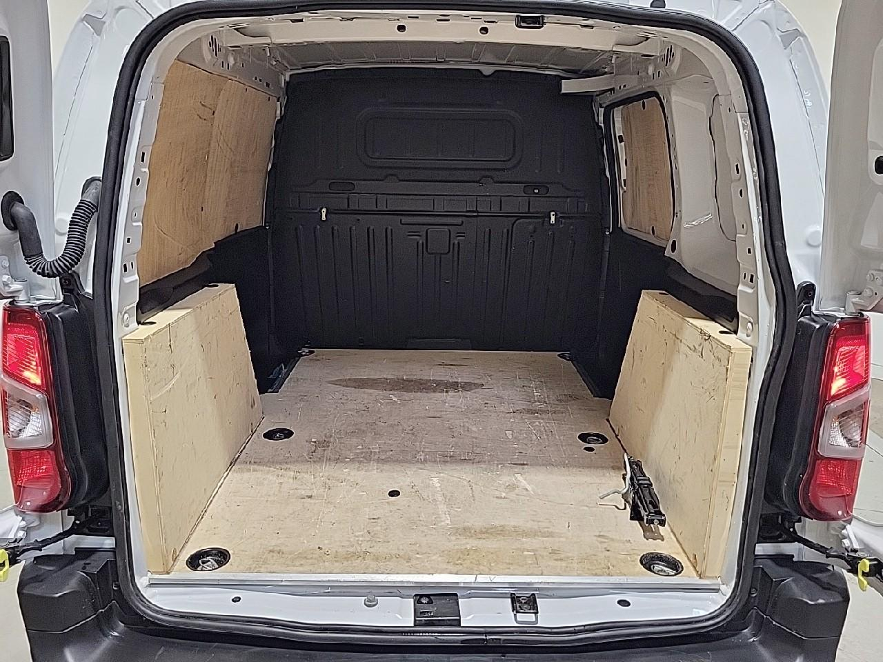 Peugeot Partner fourgon m 650 kg bluehdi 130 s&s eat8 — photo 14