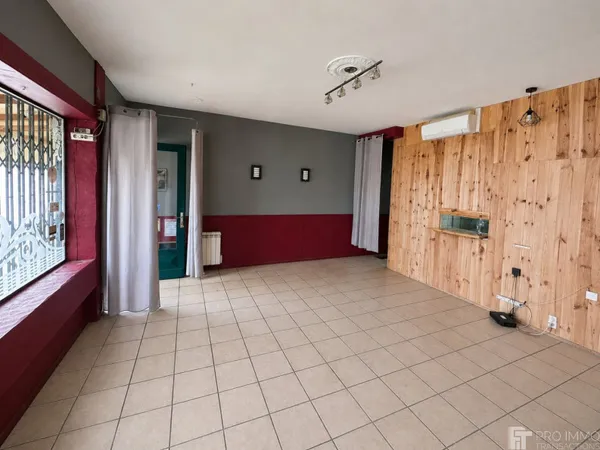 Local commercial 3 pièces 40 m²