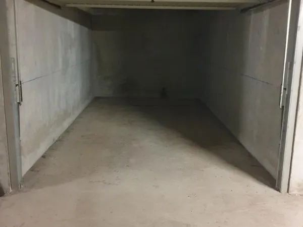 Parking 14 m²