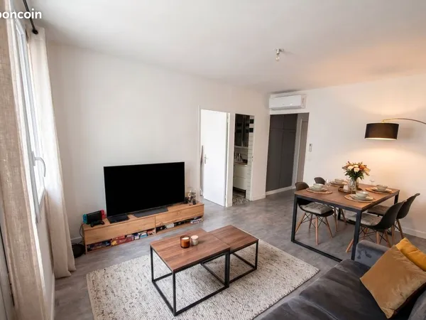 Loue T3 semi-meublé - 50m² - Quartier St Victor proche vieux port