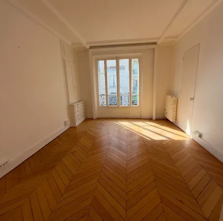 Bureaux 157 m²
