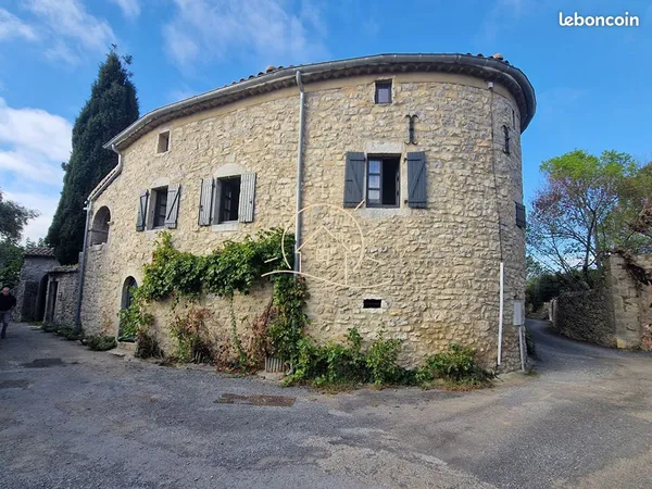Maison 6 pièces 260 m²