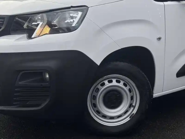 Peugeot Partner fourgon standard 650 kg bluehdi 100 s&amp;s bvm5 — photo 6