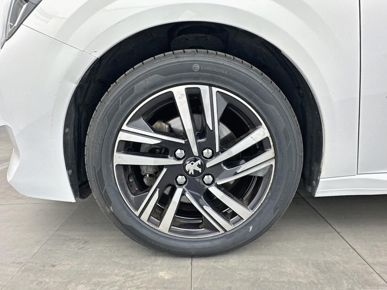 Peugeot 208 puretech 100 s&s bvm6 allure — photo 14