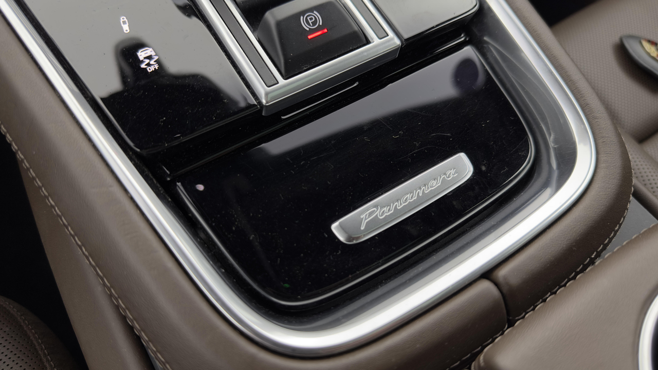 Porsche Panamera 4 V6 2.9L 462 Hybrid — photo 28