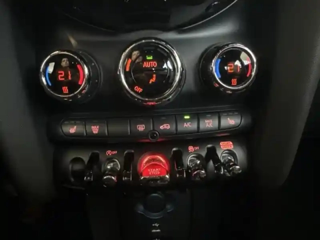 Mini Mini 5 portes cooper 136ch edition premium bva7 — photo 12