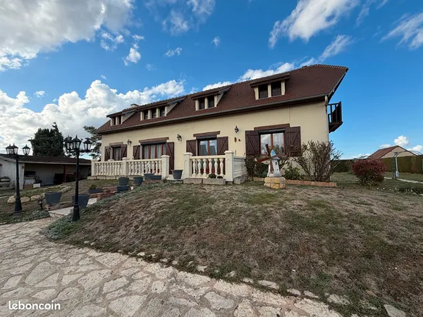 Maison 6 pièces 143 m²