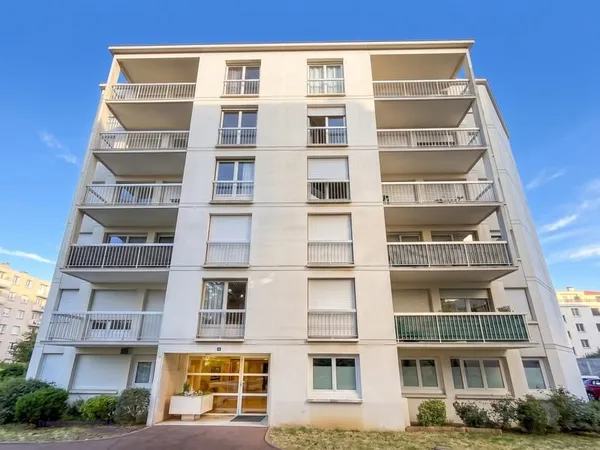 Appartement T1 à vendre à Lyon - Bon état, proche commodités