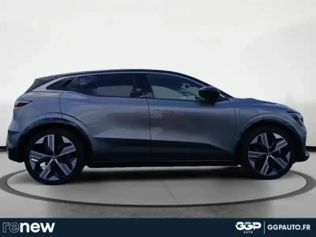 Renault Megane e-tech electric 220ch iconic autonomie confort -25 — photo 21