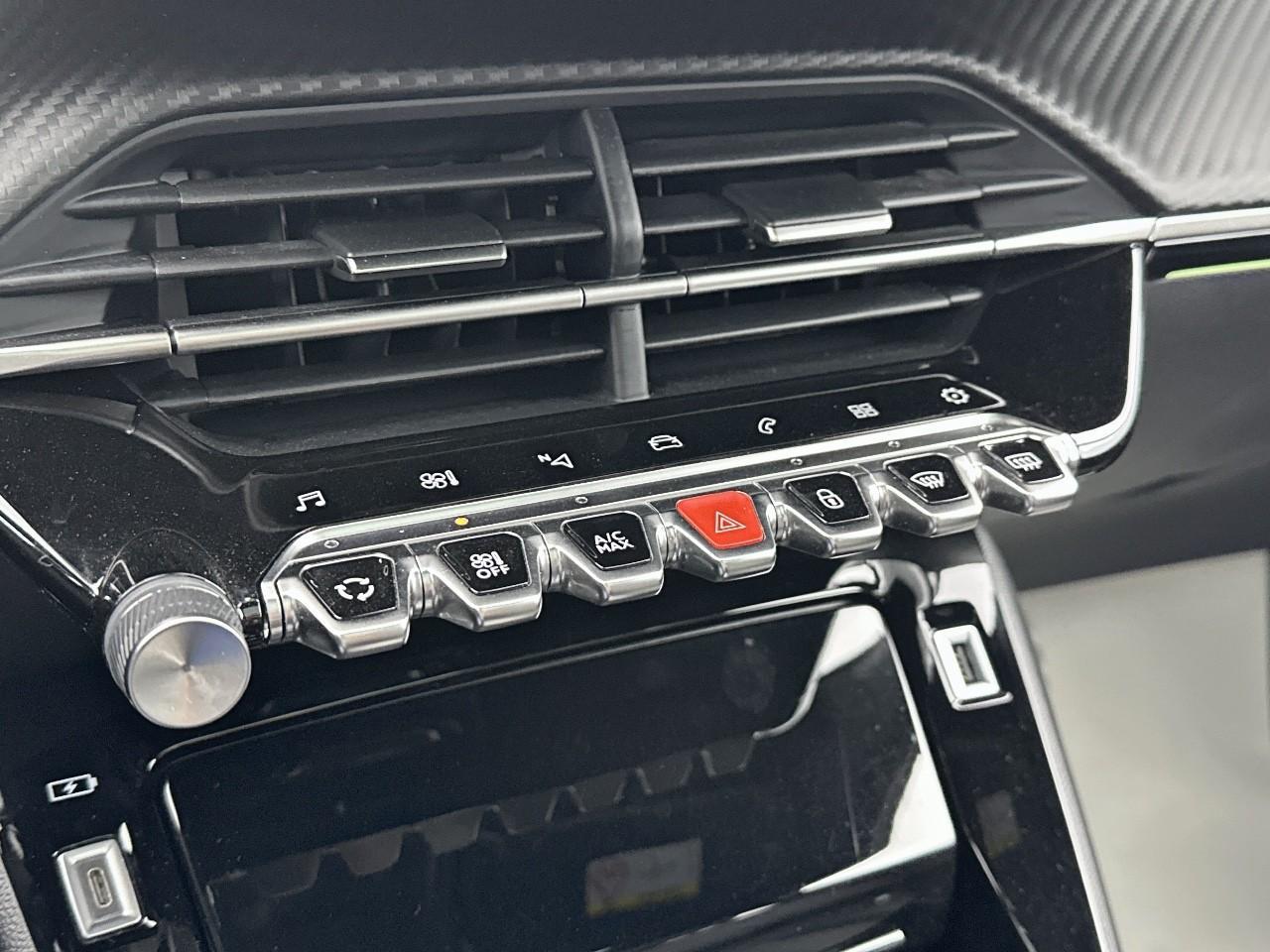 Peugeot 2008 puretech 130 s&s eat8 gt — photo 23