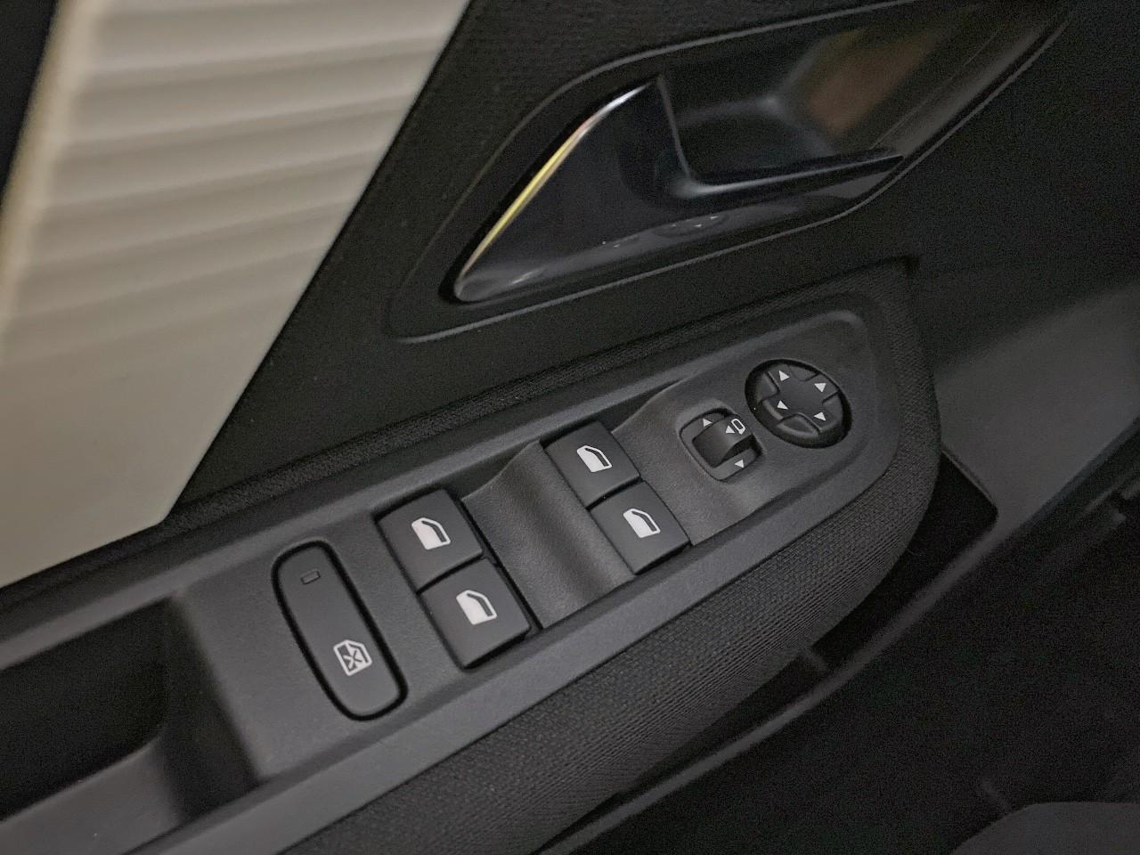Citroën C4 hybride 145 ch e-dcs6 business — photo 20