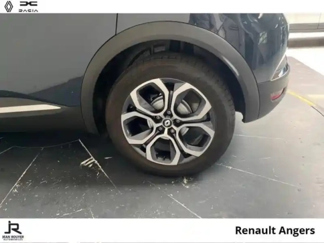 Renault Captur 1.0 tce 90ch techno — photo 8