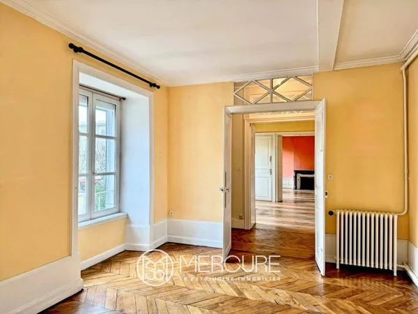 Appartement 6 pièces 128 m²