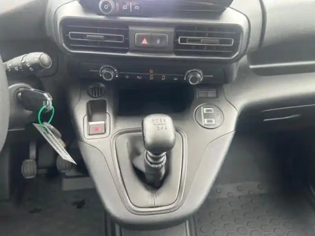 Peugeot Partner m diesel 100ch — photo 11