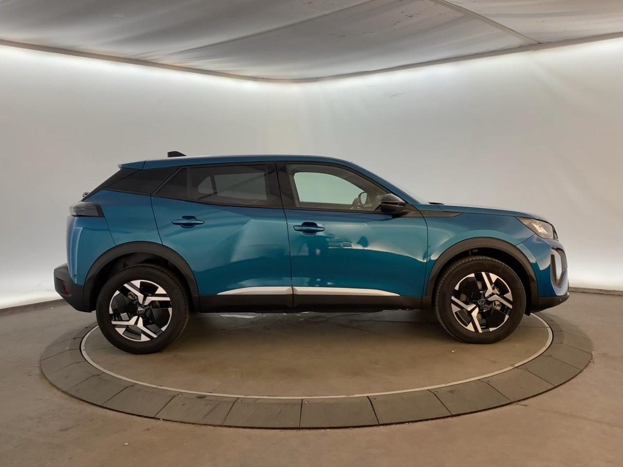 Peugeot 2008 hybrid 145 ch e-dcs6 allure — photo 4