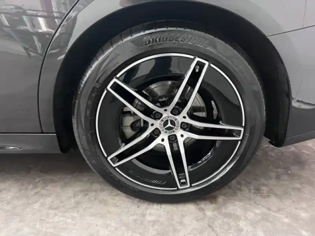 Mercedes Classe E berline 220 d amg line — photo 9