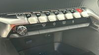 Peugeot 3008 HYBRID 225ch Allure e-EAT8 — photo 15