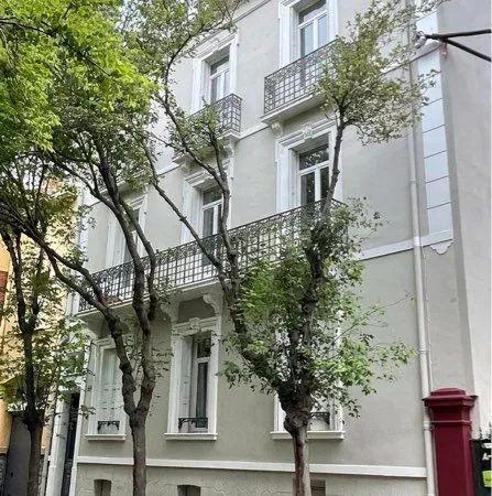 Appartement aux charmes bourgeois de caractère de 112 m², en duplex - 4 Chambres - grand balcon - ja