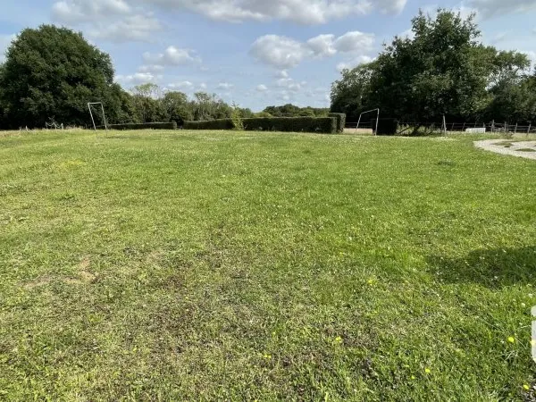 Terrain 677 m²