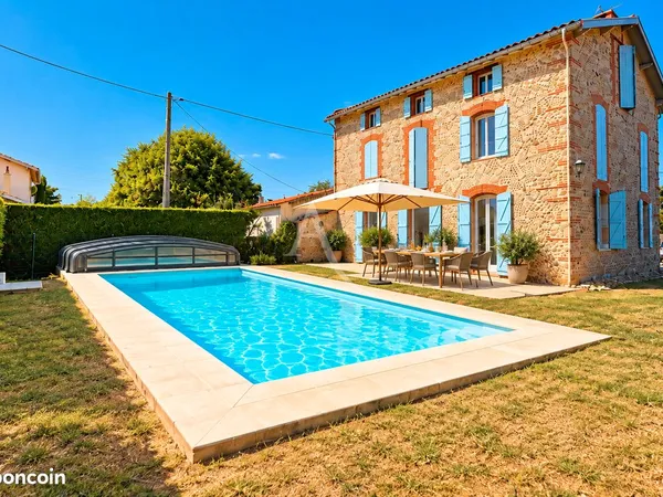 Maison 6 pièces 272 m²