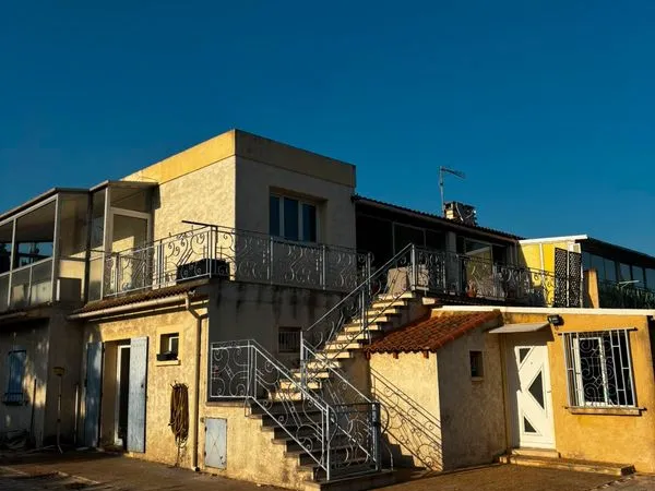 Bien immobilier de rendement Vente Port-de-Bouc 9p 250m² 550000€