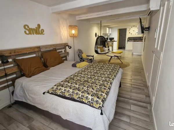 Studio meublé centre ville de Pezenas