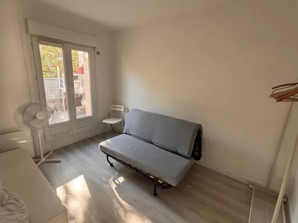 Studio 1 pièce 20 m²