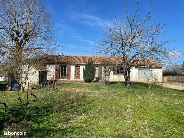 À VENDRE - PAVILLON 126 m² À CLAIX (16440) 6 pièces