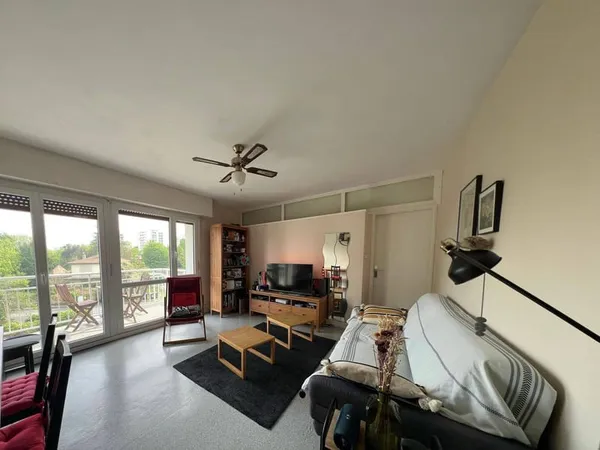 Appartement 3 pièces 12 m²