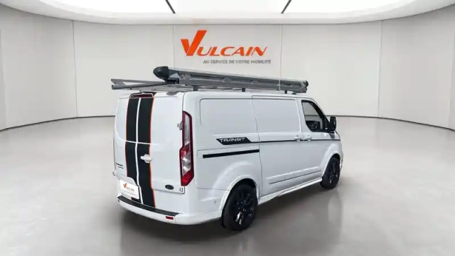 Ford Transit custom fourgon 290 l1h1 2.0 ecoblue 185 bva — photo 7