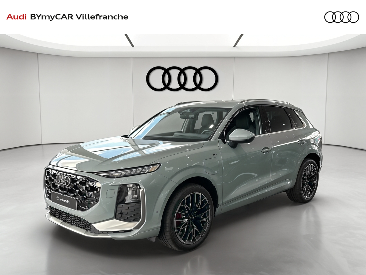 Audi Q3 e-hybrid 272 ch S tronic 6 — photo 1