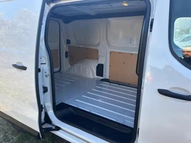 Citroën Jumpy fg m 1.5 diesel 120ch — photo 14