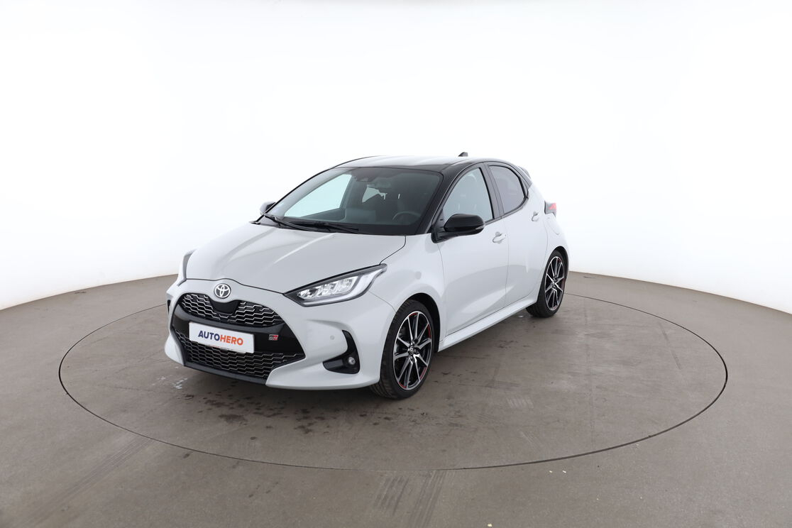 Toyota Yaris 1.5 Hybrid GR Sport — photo 1