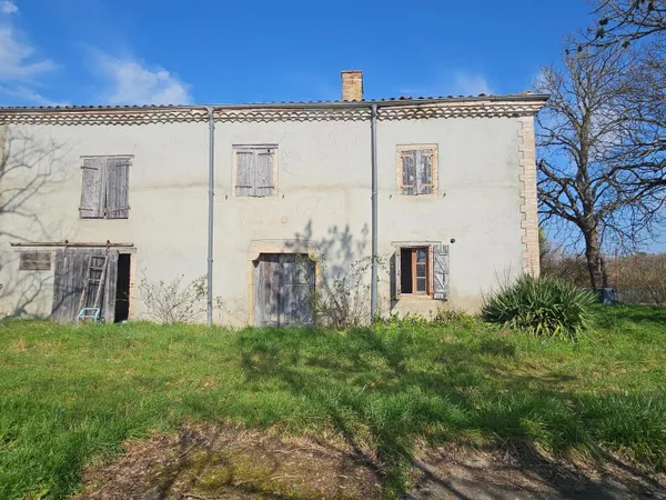 Superbe Ferme - Fort potentiel - dépendances