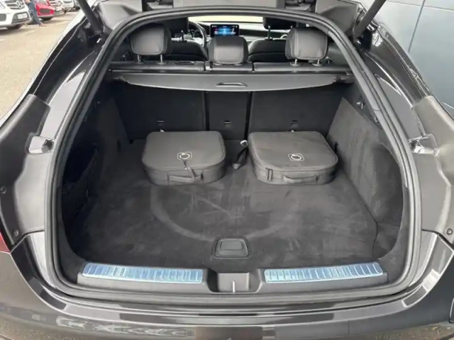 Mercedes Glc 300e 4matic coupé amg line — photo 10