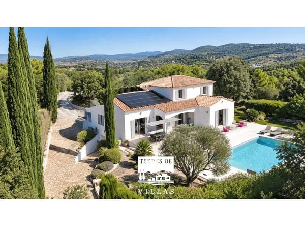 Villa 8 pièces 307 m²